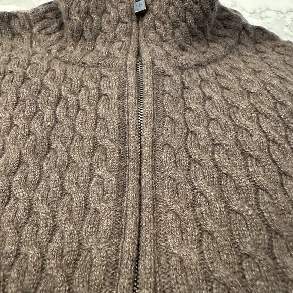 A CHOCOLATE BROWN ZIP UP SWEATER - Picture 10 of 10